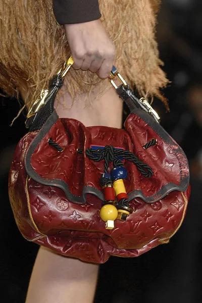 Look 29